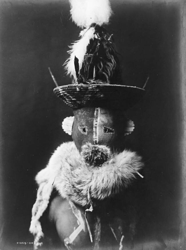 Zahadolza, Navaho Edward S. Curtis
