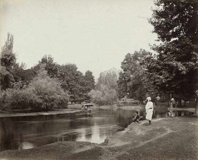 Dhul Canal below Chunar Bagh, Kashmir Samuel Bourne