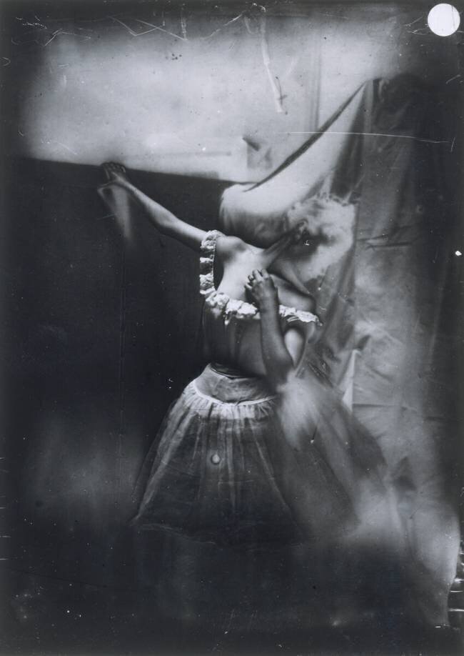 Danseuse le bras tendu Edgar Degas
