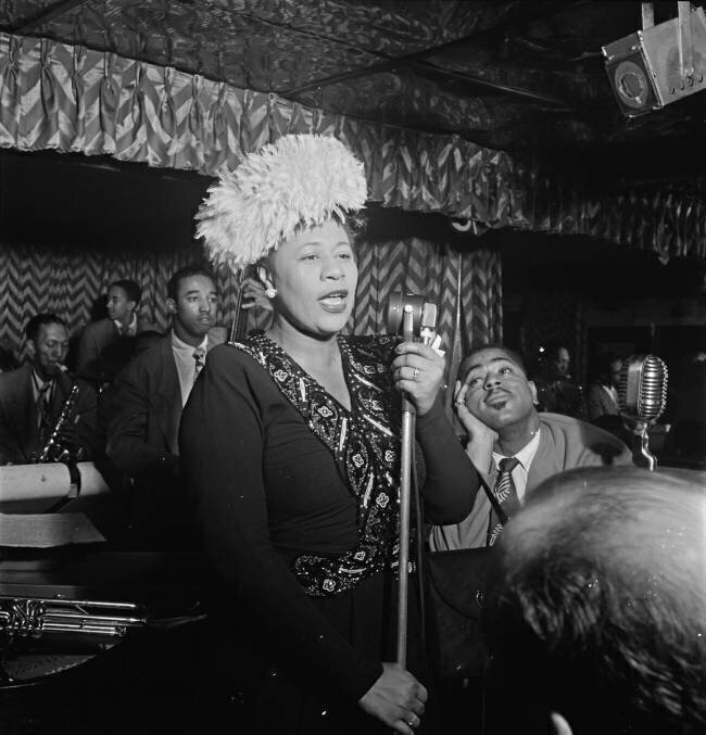 Portrait of Ella Fitzgerald, Dizzy Gillespie, Ray Brown, Milton, Jackson, and Timmie Rosenkrantz, Downbeat, New York William Gottlieb