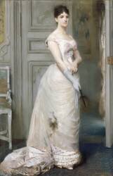 Jeune femme debout vêtue d'une robe de soirée rose et enfilant un gant (Emile Levy) - Muzeo.com