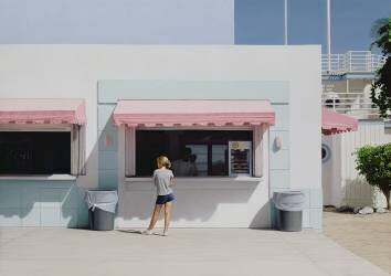 Girl in Miami (Max Ferguson) - Muzeo.com