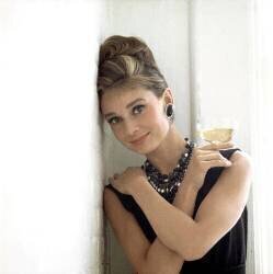 Audrey Hepburn (anonymous) - Muzeo.com