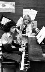 France Gall and Michel Berger at the piano (Picot) - Muzeo.com