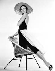 Grace Kelly / To Catch A Thief 1955 directed by Alfred Hitchcock (anonymous) - Muzeo.com