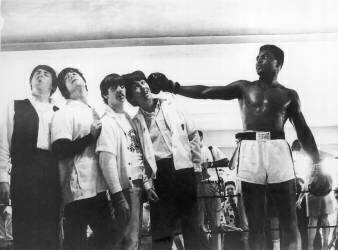 Les Beatles et Muhammad Ali en 1964 (Keystone) - Muzeo.com