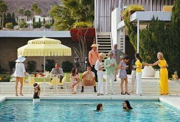 Poolside Gathering (Slim Aarons) - Muzeo.com