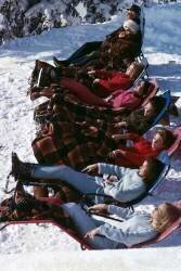 Winter Suntans (Slim Aarons) - Muzeo.com