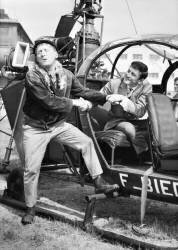 Bourvil et Claude Rich dans une scène du film Tout l'or du monde (Keystone) - Muzeo.com