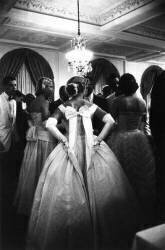 Debutante Ball (Slim Aarons) - Muzeo.com