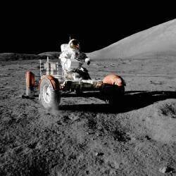 Driving on the moon (Nasa) - Muzeo.com