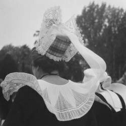 Fêtes folkloriques bretonnes (Keystone) - Muzeo.com