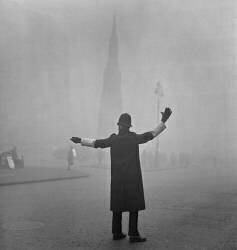 Scène de brouillard sur le Strand, Londres (John Gay) - Muzeo.com