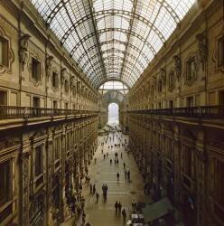 Galleria Vittorio Emanuele II (Slim Aarons) - Muzeo.com