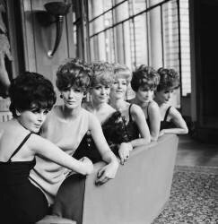 Haute coiffure (Keystone) - Muzeo.com