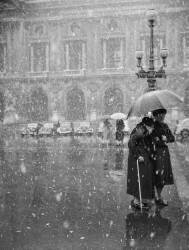 Hiver : la neige à Paris, le 9 février 1950 (Rue des Archives) - Muzeo.com
