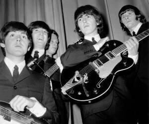 Les Beatles à Paris le 20 juin 1965 (Rue des Archives) - Muzeo.com
