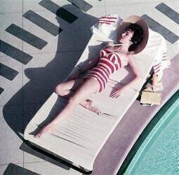 Mara Lane At The Sands (Slim Aarons) - Muzeo.com