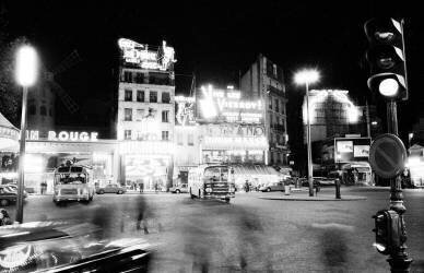 Pigalle Neighborhood in Paris lllustration (Reporters Associés) - Muzeo.com