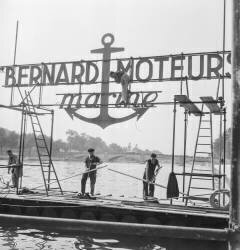 Préparation du Salon Nautique (Rue des Archives) - Muzeo.com