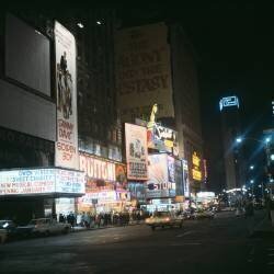 View of Broadway by night (Keystone) - Muzeo.com