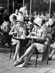 Terrasse des Champs-Elysées, Paris (Keystone) - Muzeo.com