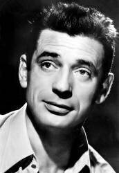 Yves Montand (Collection Christophel) - Muzeo.com
