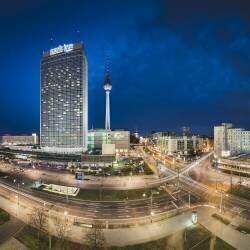 Alexanderplatz (Ronny Behnert) - Muzeo.com