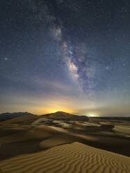 Arab land at night (Ashraf Habib) - Muzeo.com
