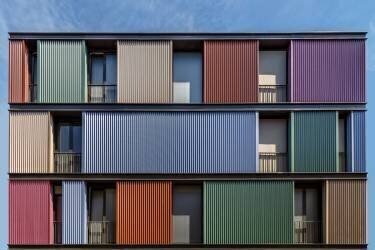 Coloured wall (Theo Luycx) - Muzeo.com