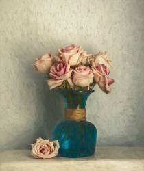 Des roses qui fanent peu à peu (May G) - Muzeo.com