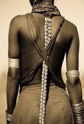 Ethiopie, Omo Delta - Jeune fille Dassanech (John Warburton-Lee) - Muzeo.com