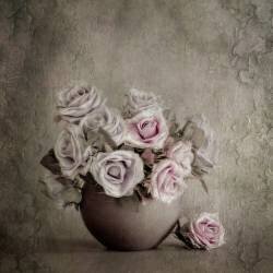 Love and Roses (Çiçek Kıral) - Muzeo.com