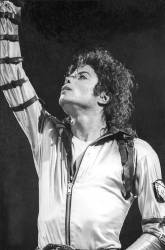 Michael Jackson en concert à Nice, Côte d'Azur, août 1988 (Rue des Archives) - Muzeo.com