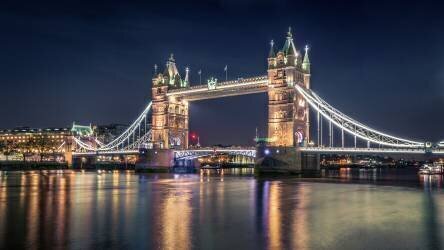 Night at The Tower Bridge (Nader el Assy) - Muzeo.com