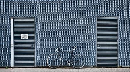 No bikes please (Linda Wride) - Muzeo.com