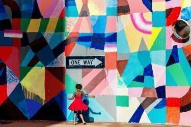 One way (Gloria Salgado Gispert) - Muzeo.com