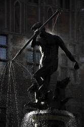 Pologne, Gdansk, Fontaine de Neptune (Abraham van den Block) - Muzeo.com