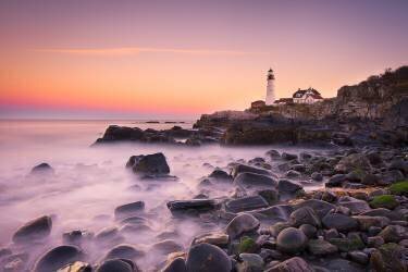 Portland Headlight (Michael Zheng) - Muzeo.com