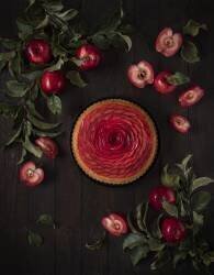 Tarte aux pommes rouges frangipane (Diana Popescu) - Muzeo.com