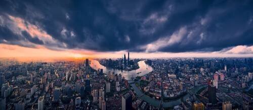 Shanghai in the cloud (Vview Chen) - Muzeo.com