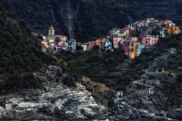 Village on the rocks (Piet Flour) - Muzeo.com