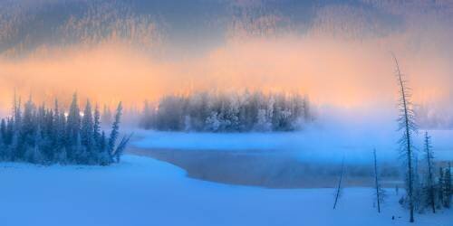 Winter morning mist in the Magic Bay (Hua Zhu) - Muzeo.com