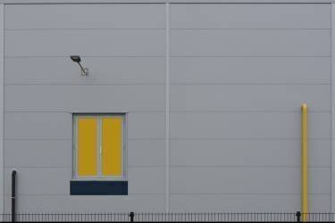 Yellow  Window (Jan Niezen) - Muzeo.com