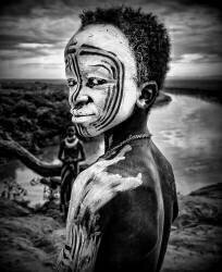 A boy of the Karo tribe. Omo Valley (Ethiopia) (Joxe Inazio Kuesta) - Muzeo.com
