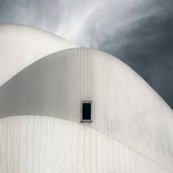 A viewing room ... (Gilbert Claes ) - Muzeo.com