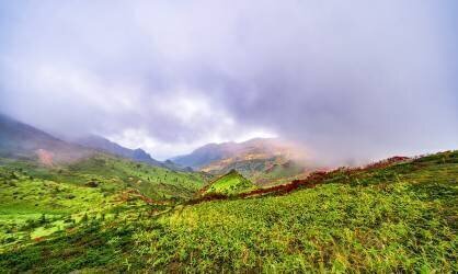 Beautiful little independent peak (Yuusuke Hisamitsu) - Muzeo.com