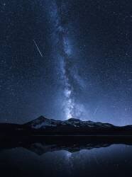 Galaxies Reflection (Toby Harriman) - Muzeo.com