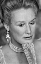 Glenn Close in Dangerous Liaisons (Collection Christophel) - Muzeo.com