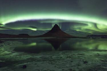 Kirkjufell Aurora (Philip Eaglesfield ) - Muzeo.com